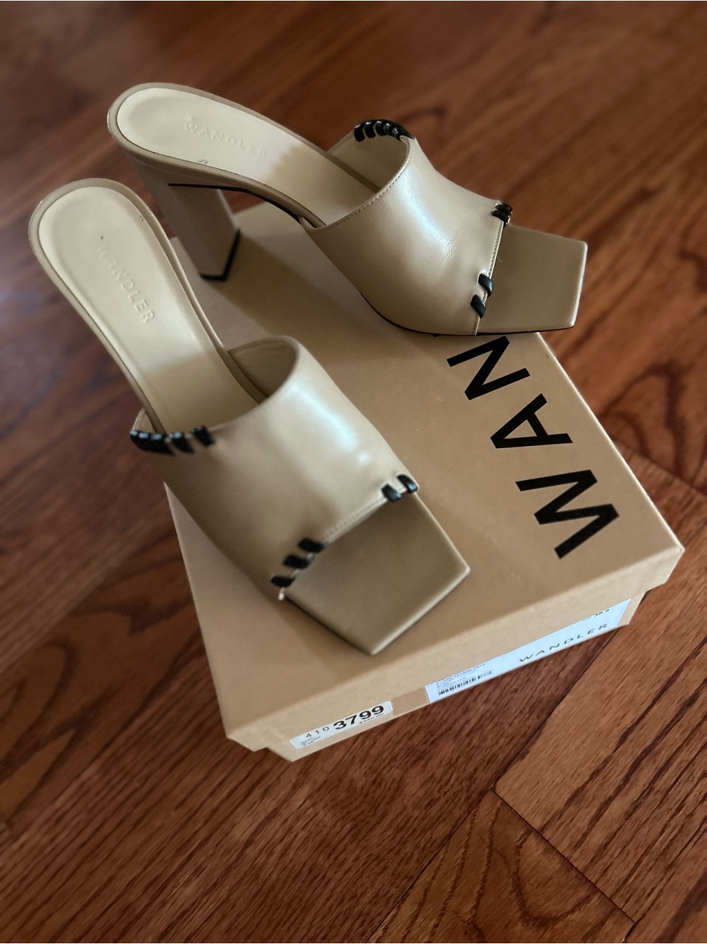 Nib Women’s Wandler Beige Leather Square-Toe Mules With Black Stitching Details